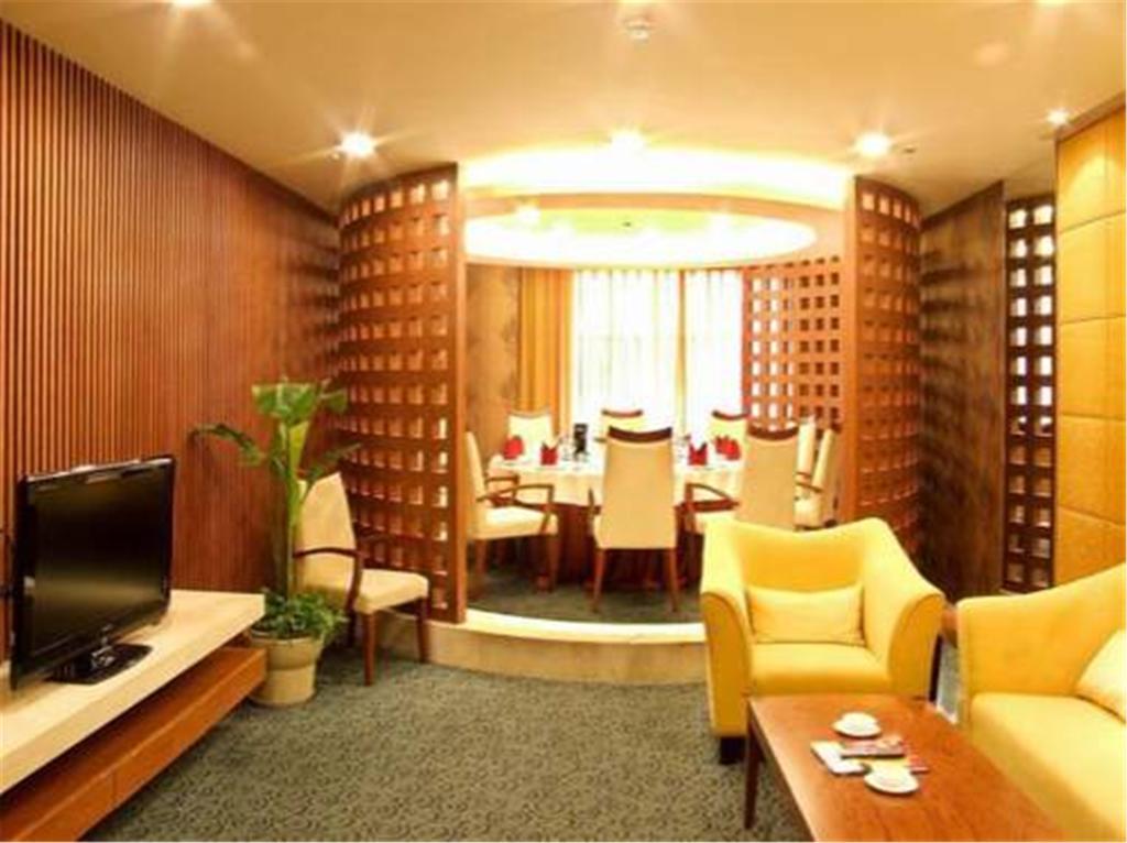 Hotel New Beacon International